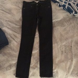 black skinny jeans